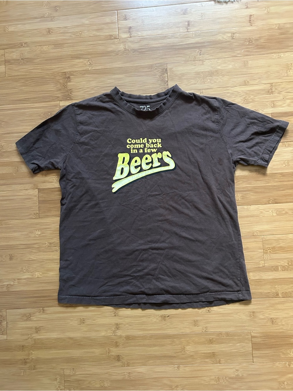 Men's Brown Graphic Tee with Yellow 'Beers' Slogan